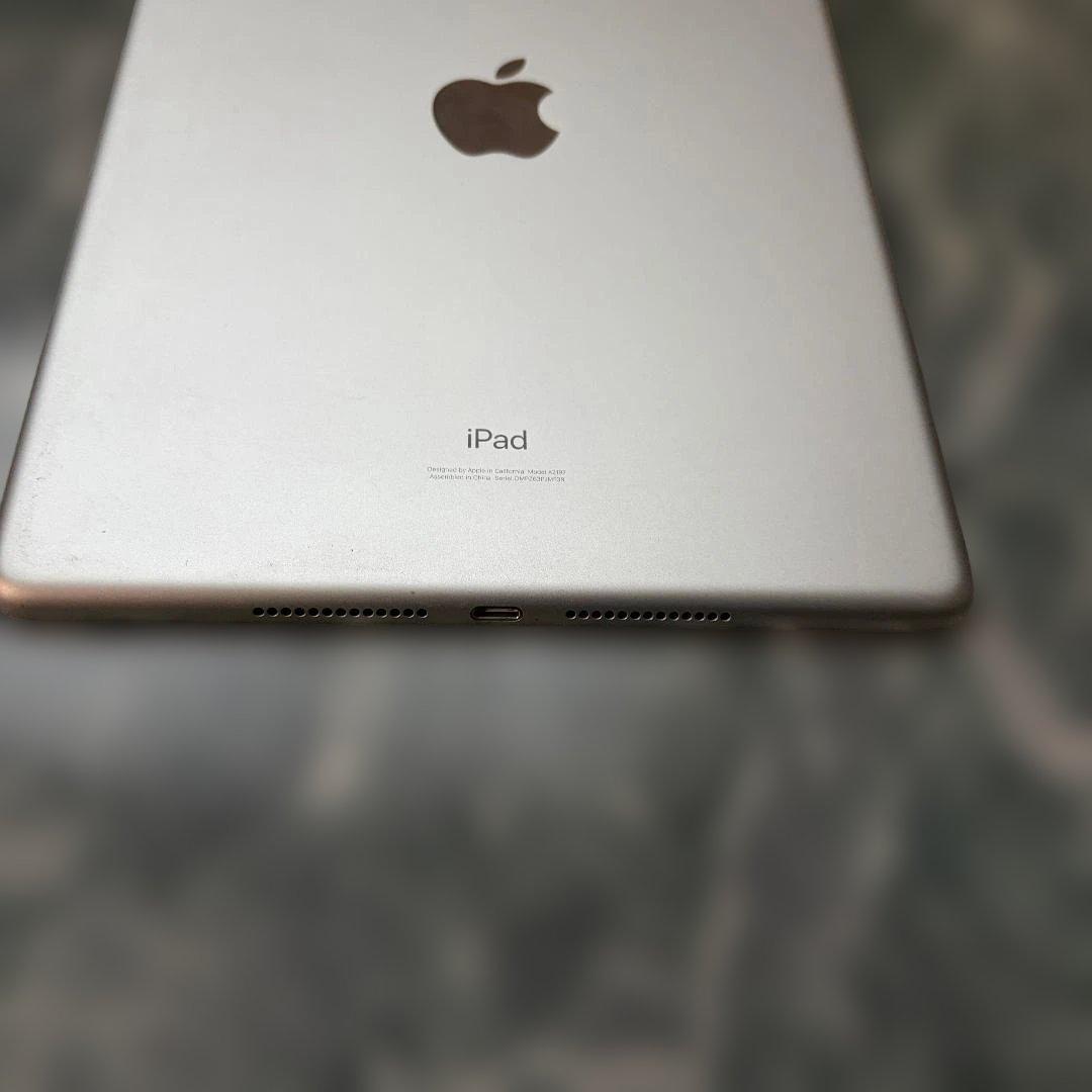 iPad 第７世代 128GB　スペースグレイ