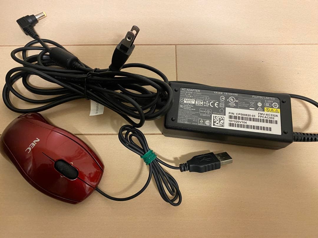 matsu8000富士通 ノートPC LIFEBOOK AH53/D3 W