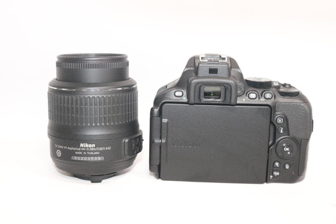 11/1まで！S回数少⭐Nikon D5600 美品⭐シリーズ最新！⭐一眼レフ