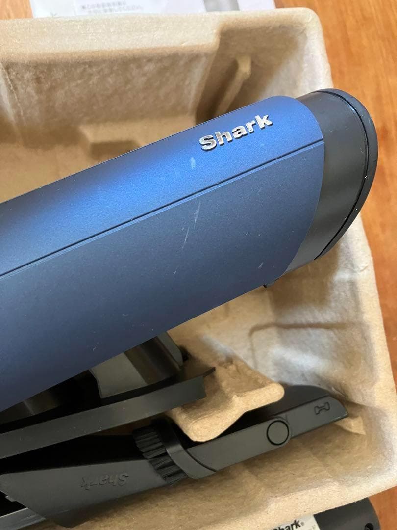 Shark シャーク EVOPOWER EX 充電式ハンディクリーナーWV405