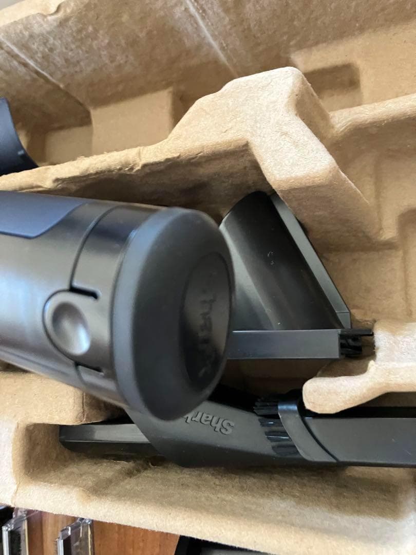 Shark シャーク EVOPOWER EX 充電式ハンディクリーナーWV405