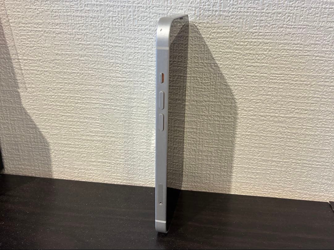 iPhone13 128GB 本体 ホワイト