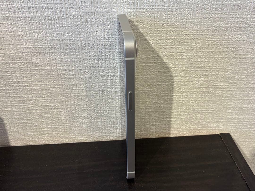 iPhone13 128GB 本体 ホワイト