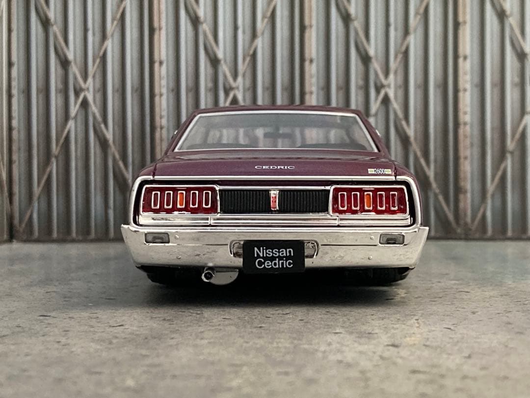 1/24 ニッサン セドリック4ドアHT（カスタム品）