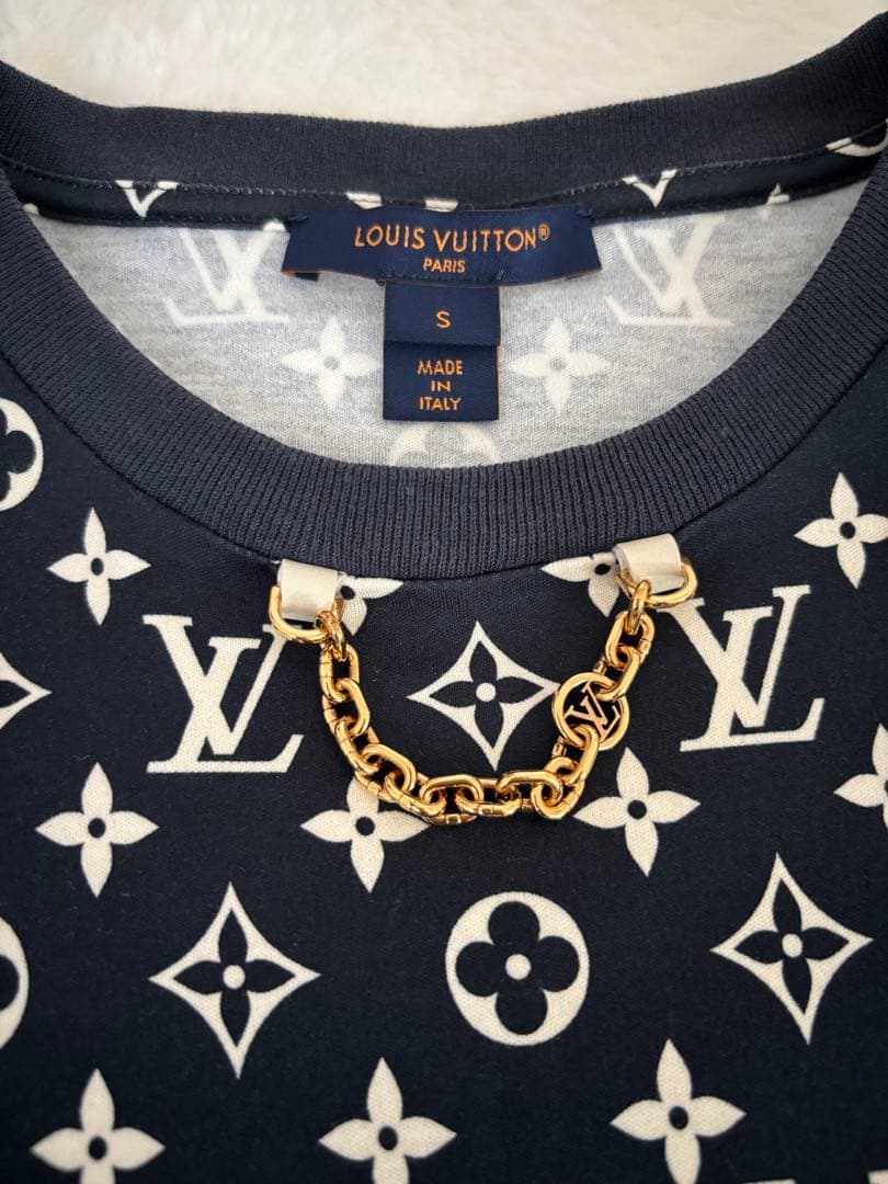 ルイ・ヴィトン　モノグラムTシャツ ネイビー　チェーン付き