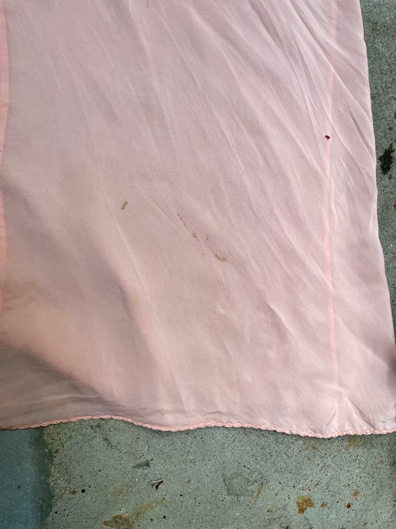 1930年代 フランス製 ヴィンテージ ピンク スリップドレス 刺繍入り