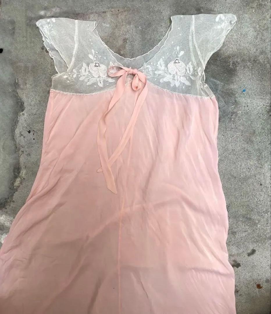 1930年代 フランス製 ヴィンテージ ピンク スリップドレス 刺繍入り