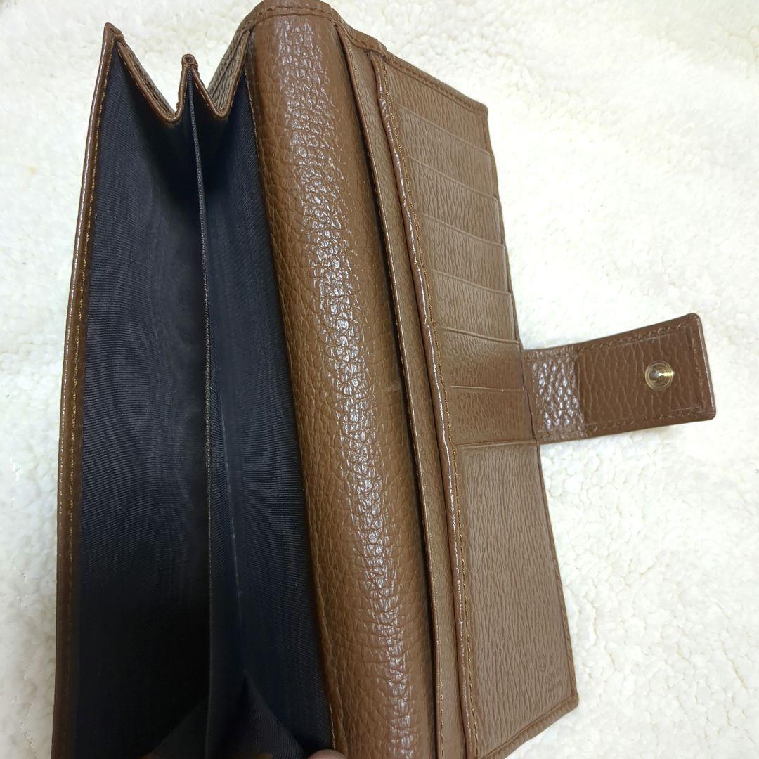 GUCCIの長財布