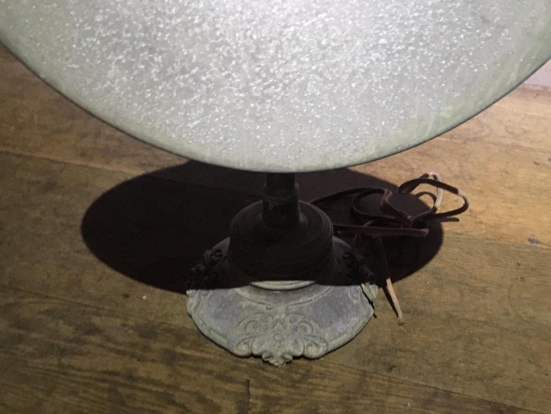 元台座！[ラッパ型・蓄音機用・ホーンスピーカー]／詳細不明