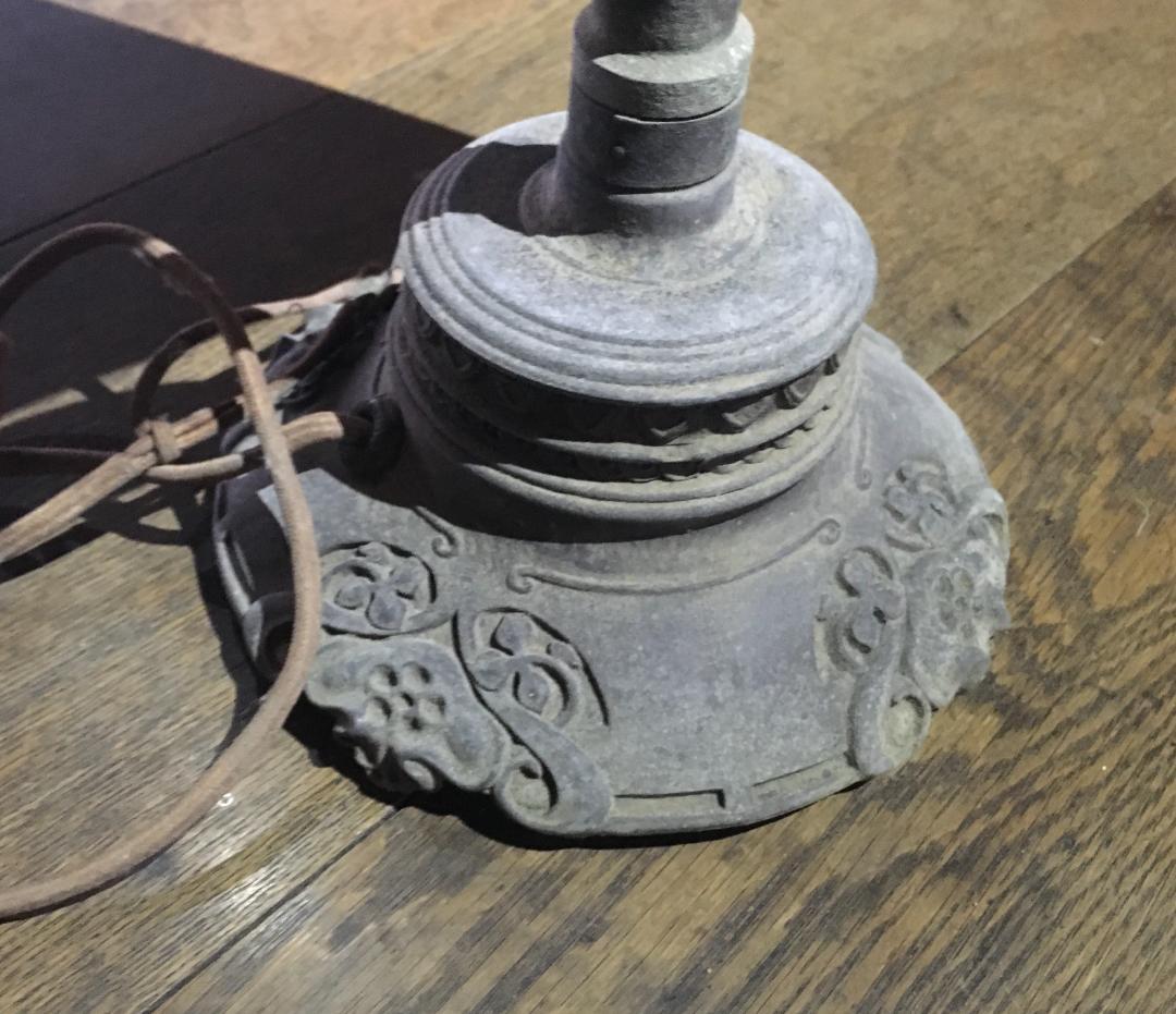 元台座！[ラッパ型・蓄音機用・ホーンスピーカー]／詳細不明