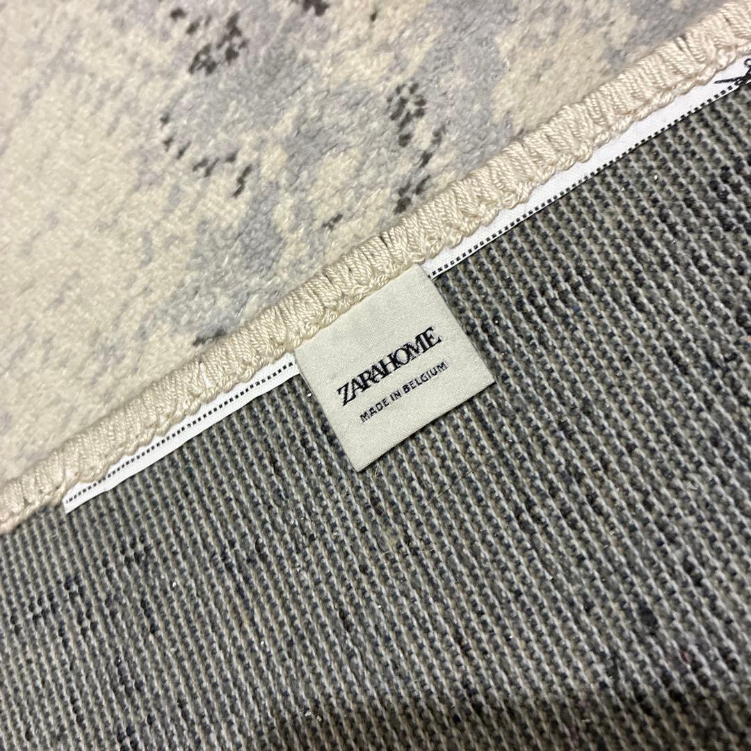 ZARA  ヴィンテージラグ　160×230cm