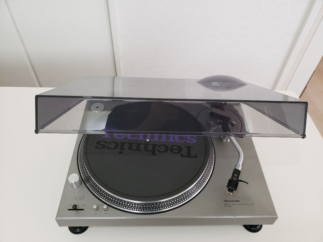 Technics SL-1200 ターンテーブル