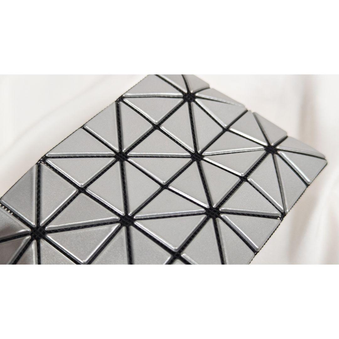 【極美品】 BAOBAO イッセイ・ミヤケ PRISM ケース SILV
