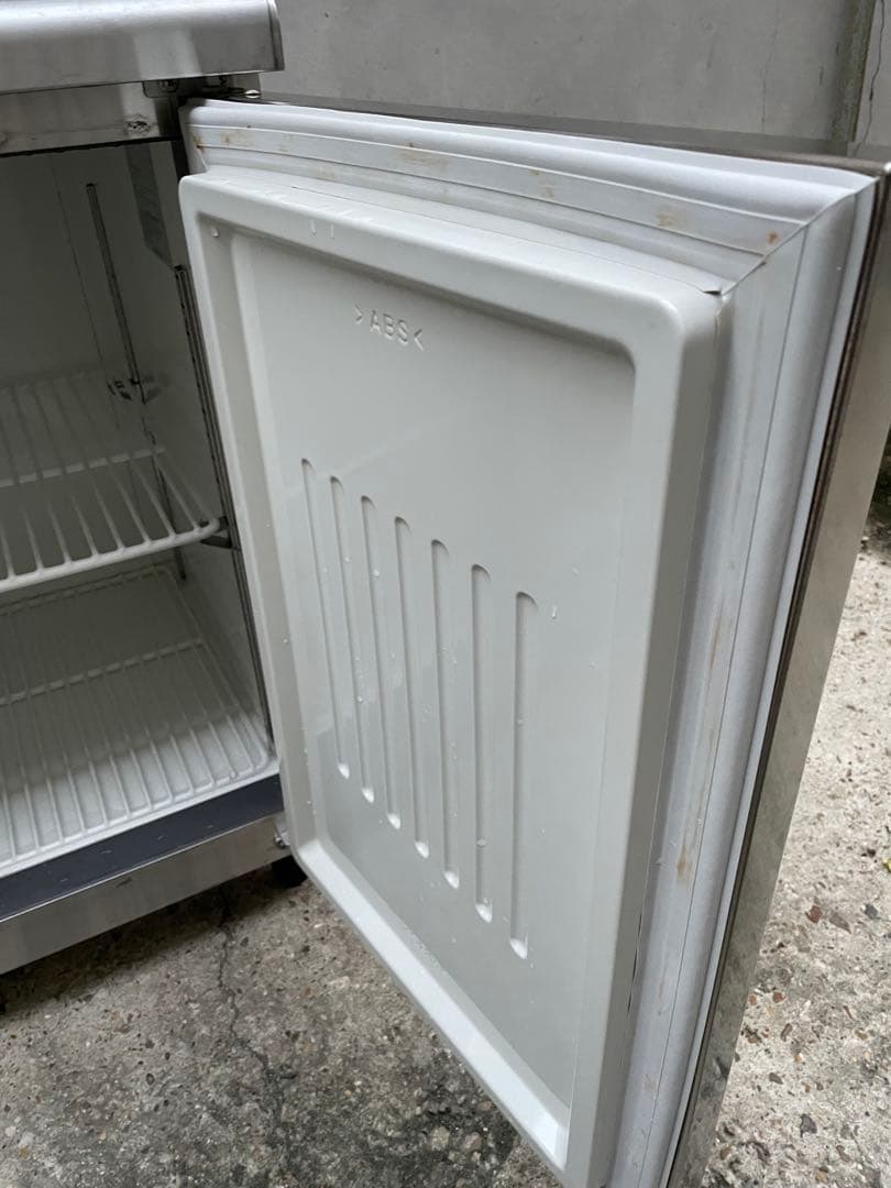 たこすけ　割と綺麗　福島工業　台下冷蔵庫　YRC-120RE2