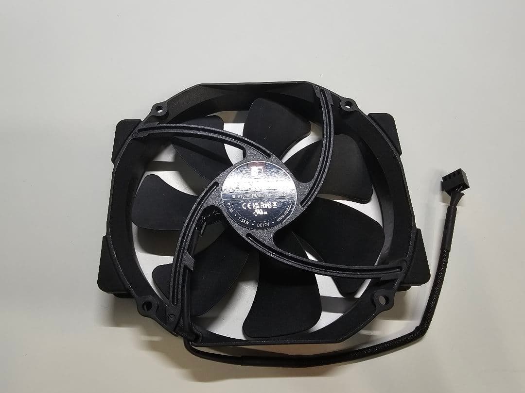 Noctua NH-D15 chromax.black CPUクーラー