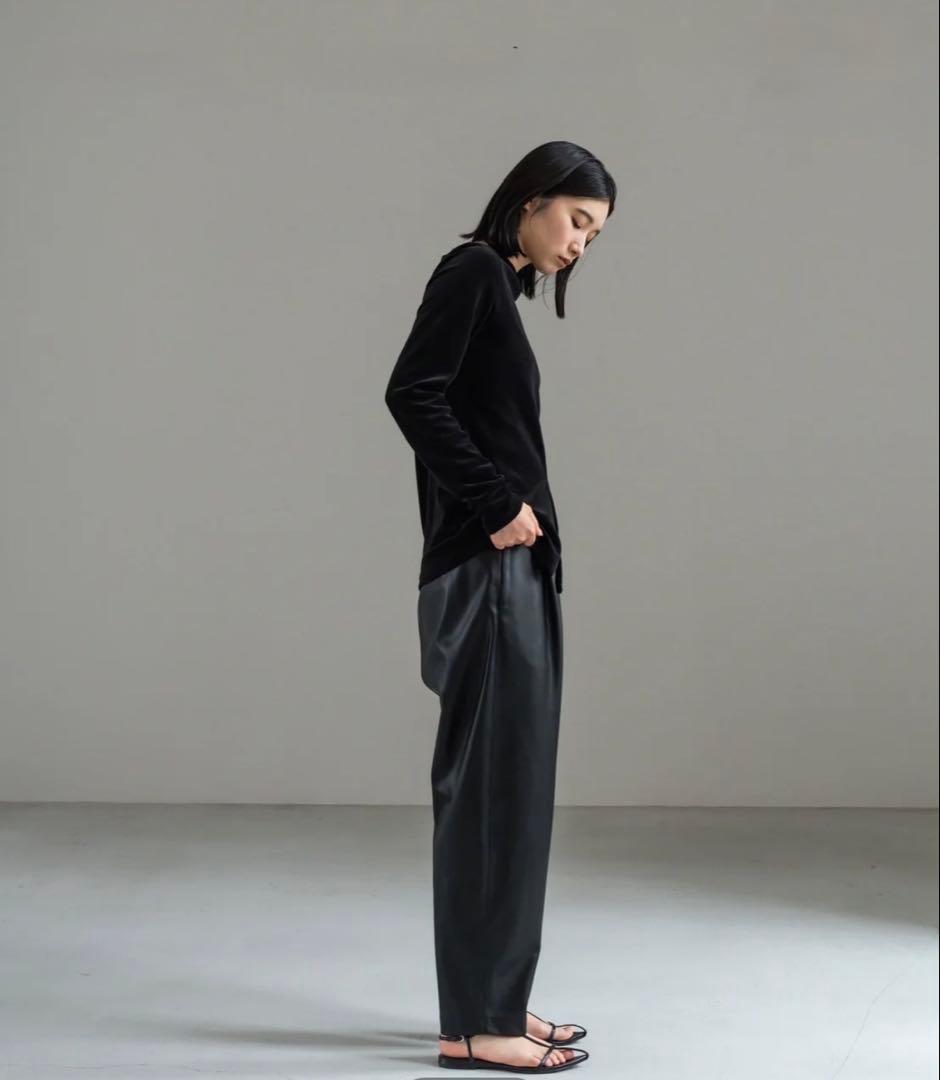 FREY フォームパンツ / Leather black M 新品未使用