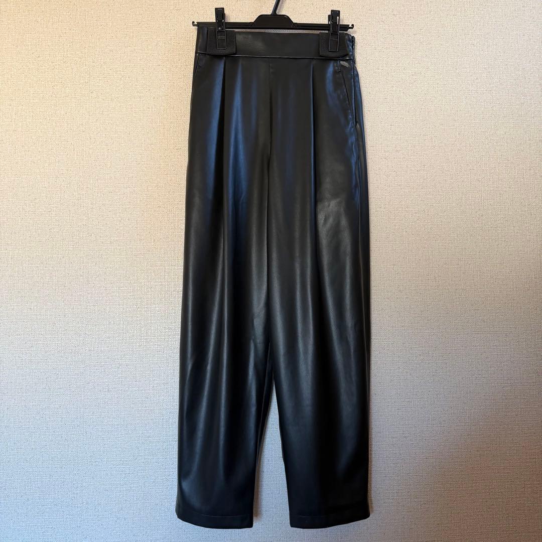 FREY フォームパンツ / Leather black M 新品未使用