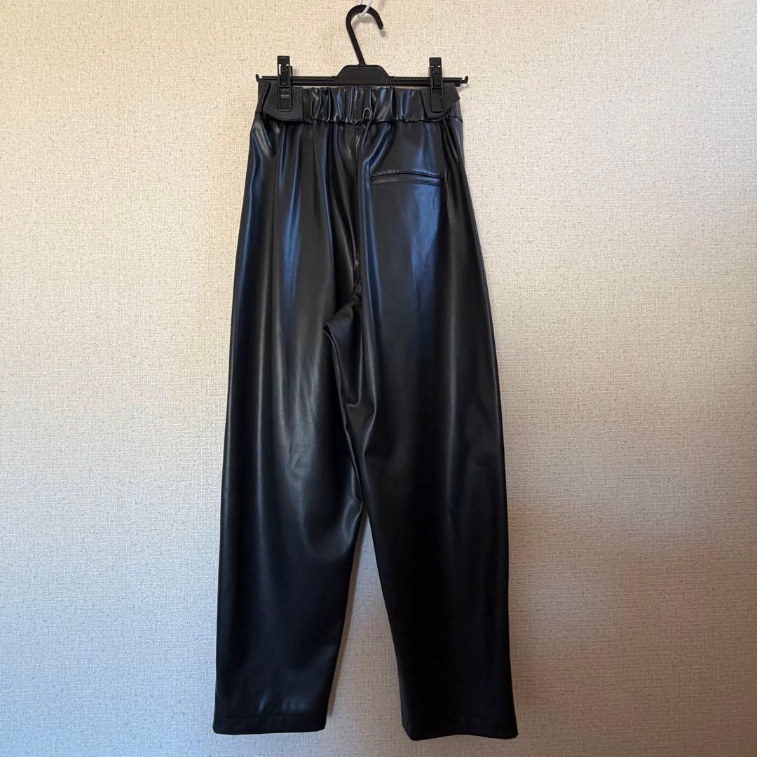 FREY フォームパンツ / Leather black M 新品未使用