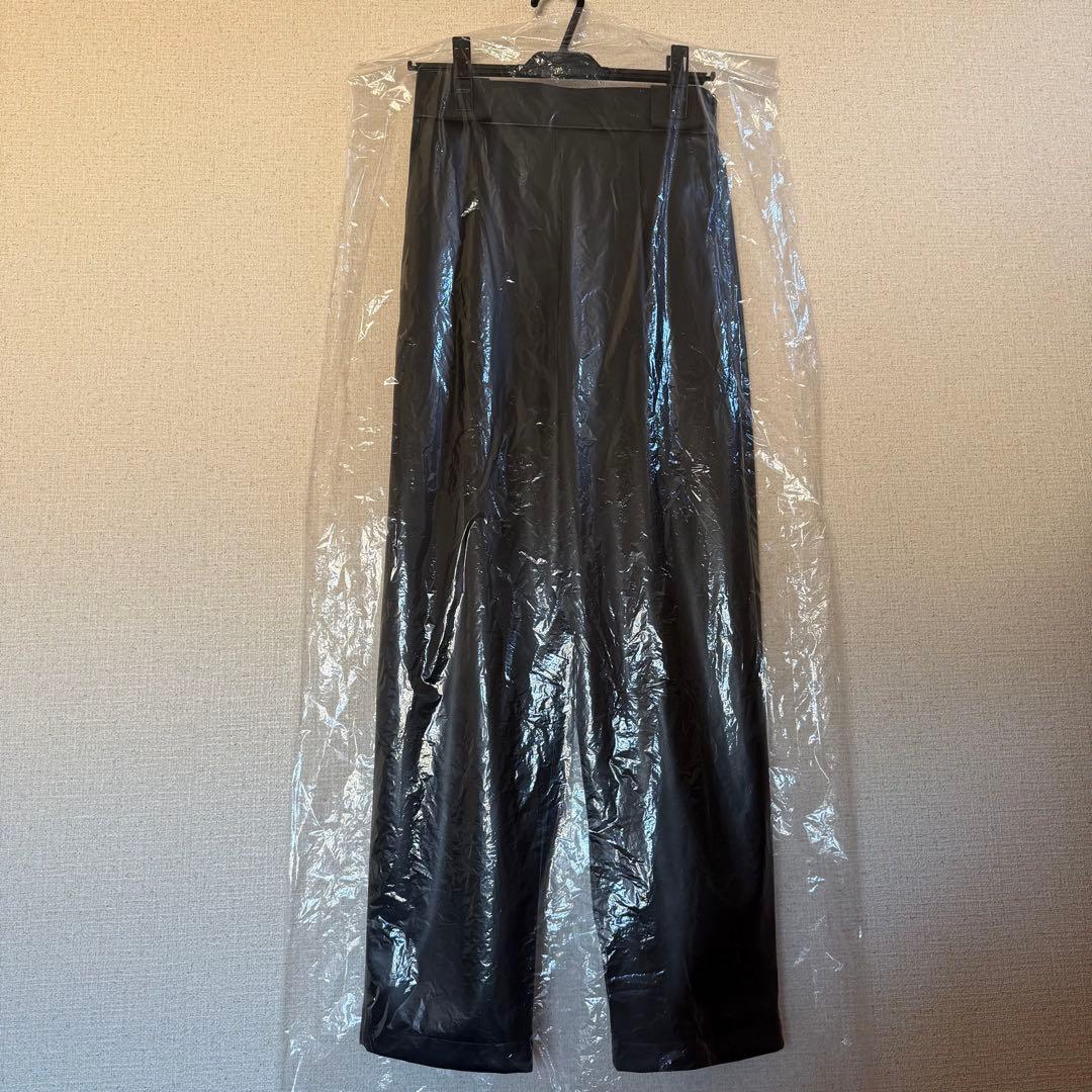 FREY フォームパンツ / Leather black M 新品未使用