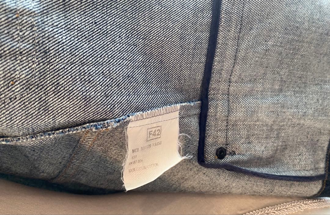 ダークデニムジャケット フィット感あり　イヴ・サンローラン　FR42サイズ