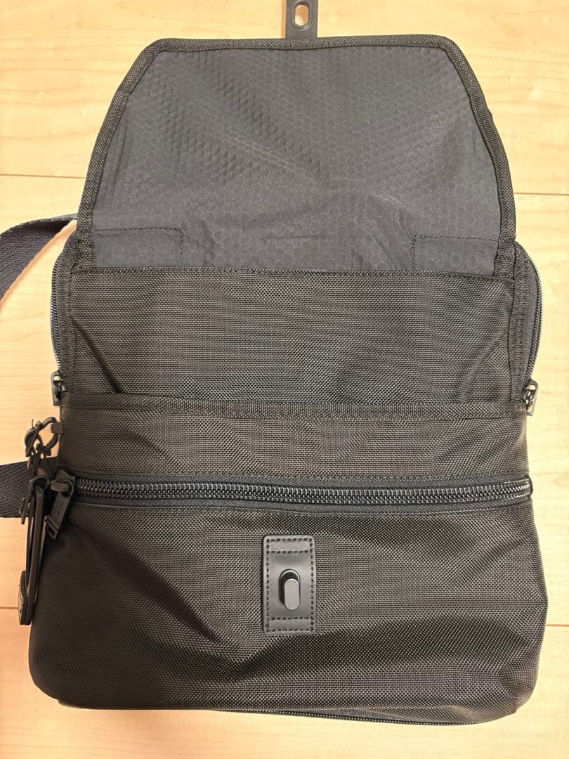 バッグ TUMI ALPHA BRAVO ARNOLD LEATHER ZIP FLAP