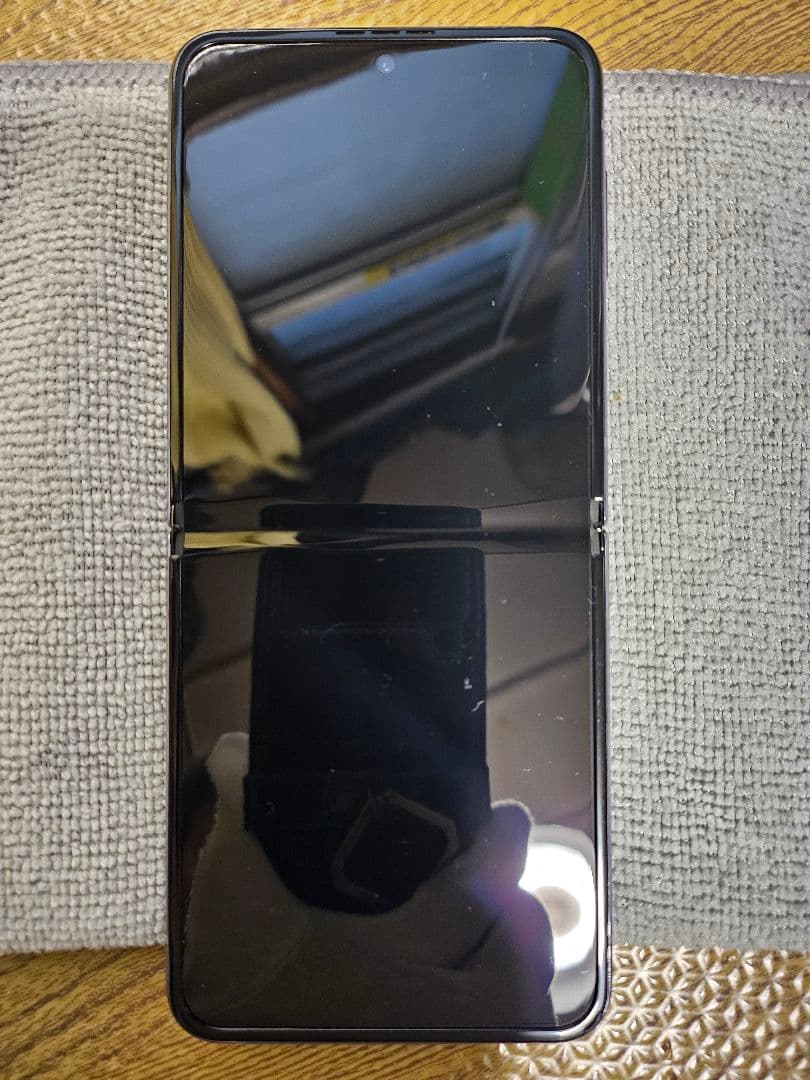 美品 SM-F721C SAMSUNG GALAXY Z Flip4 楽天