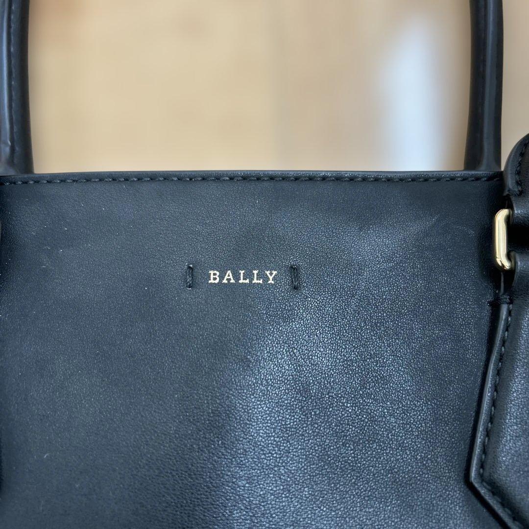 BALLY ビジネスバッグ 黒　保存袋付き
