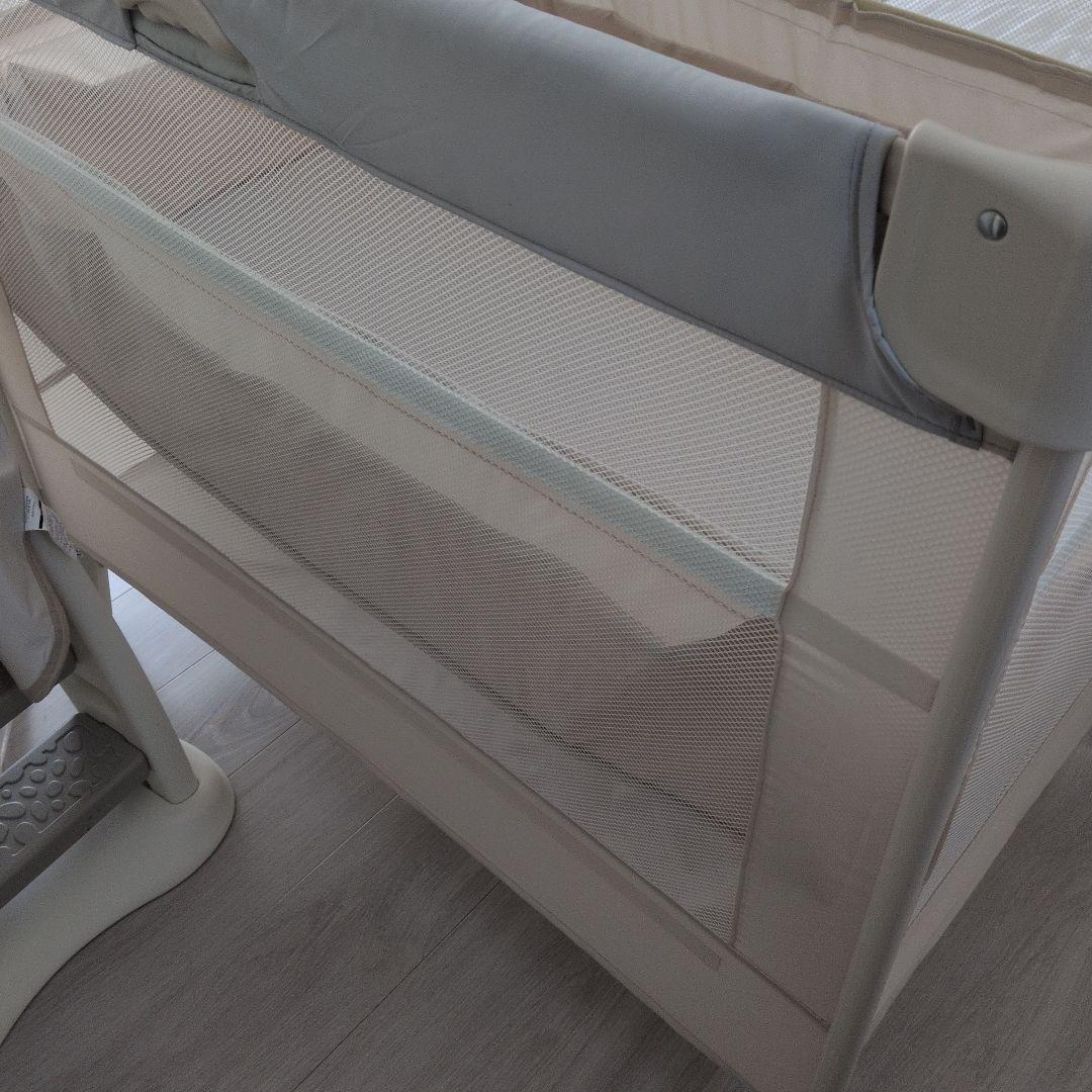 アップリカ　ベビーベッド　マットと布団セット付！！