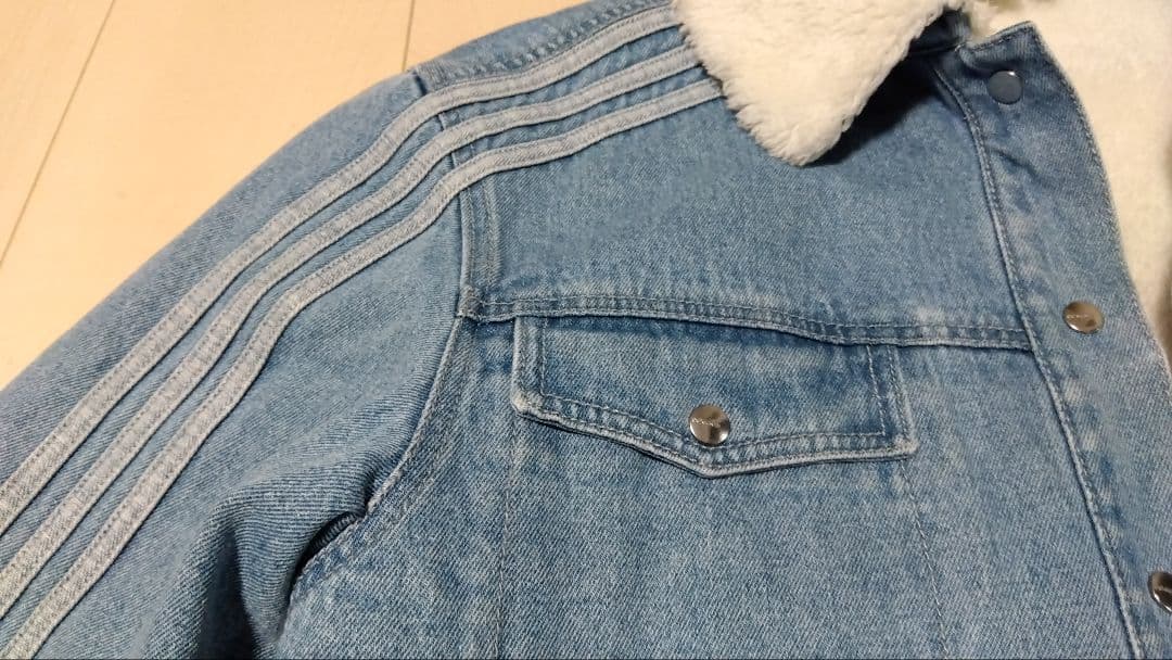 【S】adidas ボア　襟付き　デニム　ジャケット 　レディース　XS