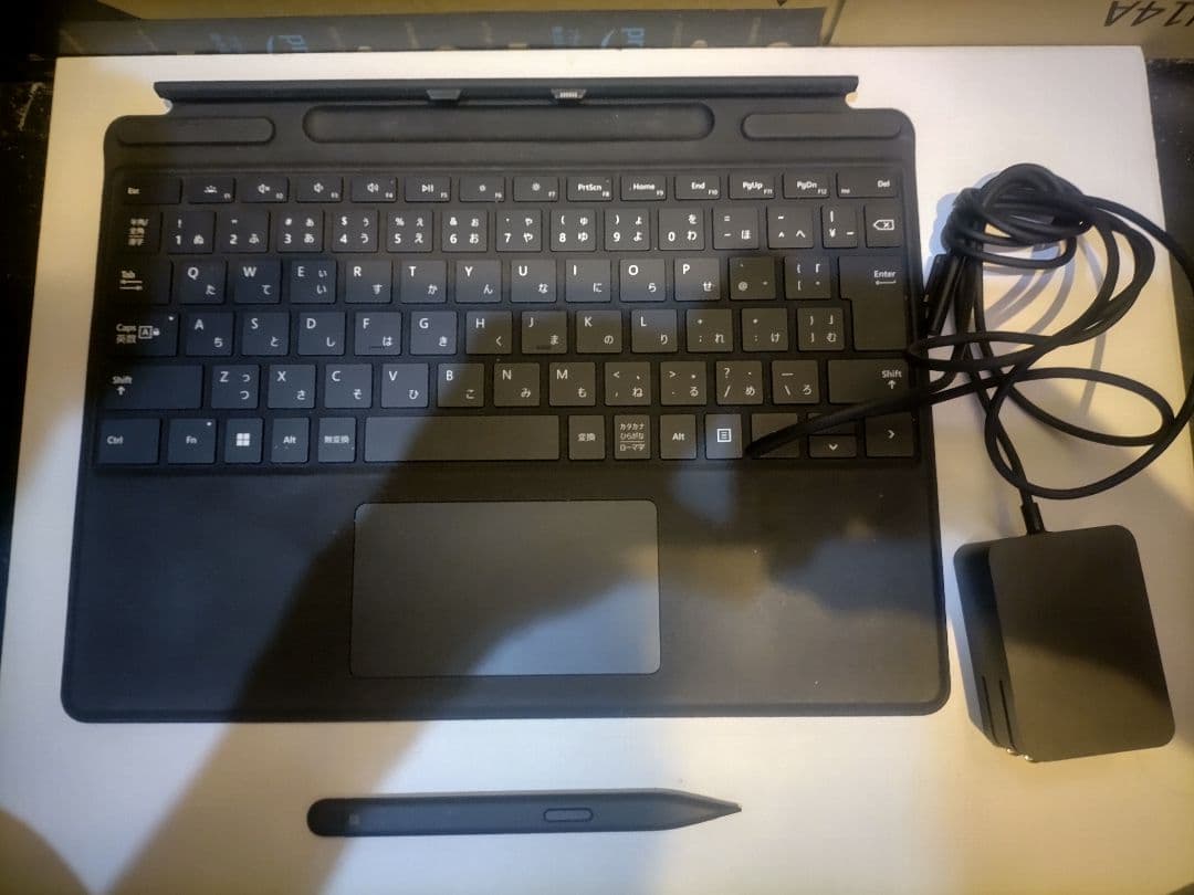 Microsoft Surface Pro 8 i7 16G 256Gモデル本体
