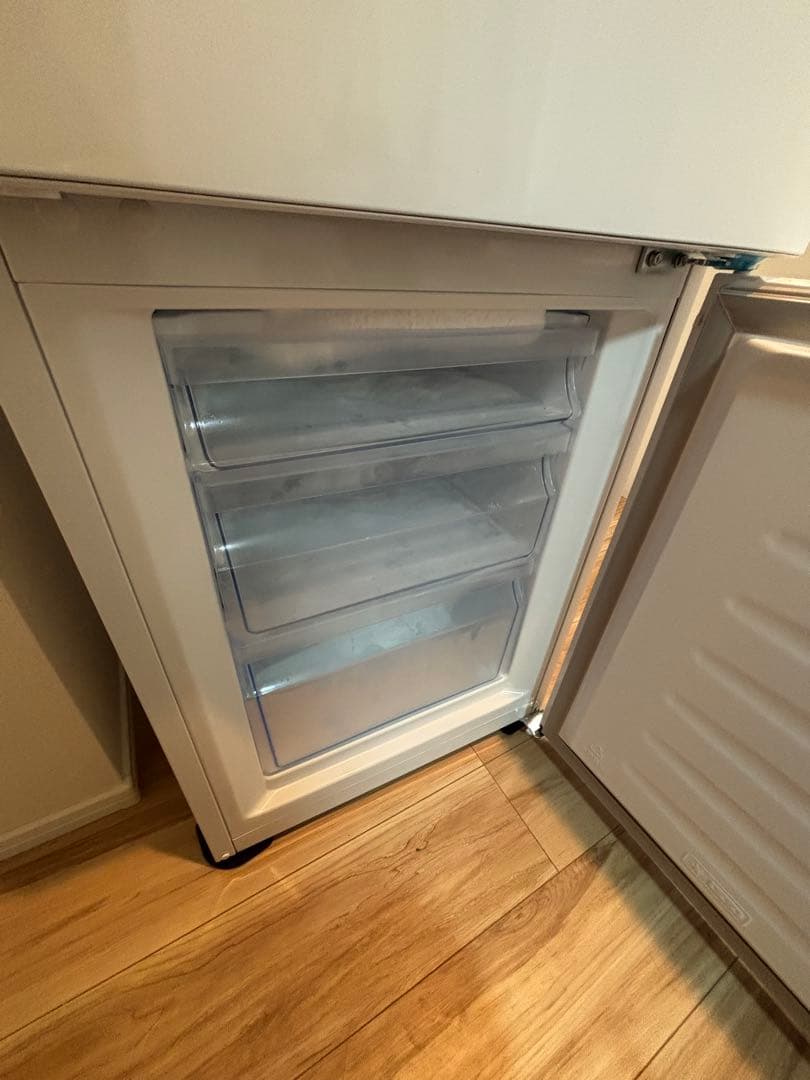 【全国配送】Hisense 冷蔵庫 HR-D1701W 2025年式