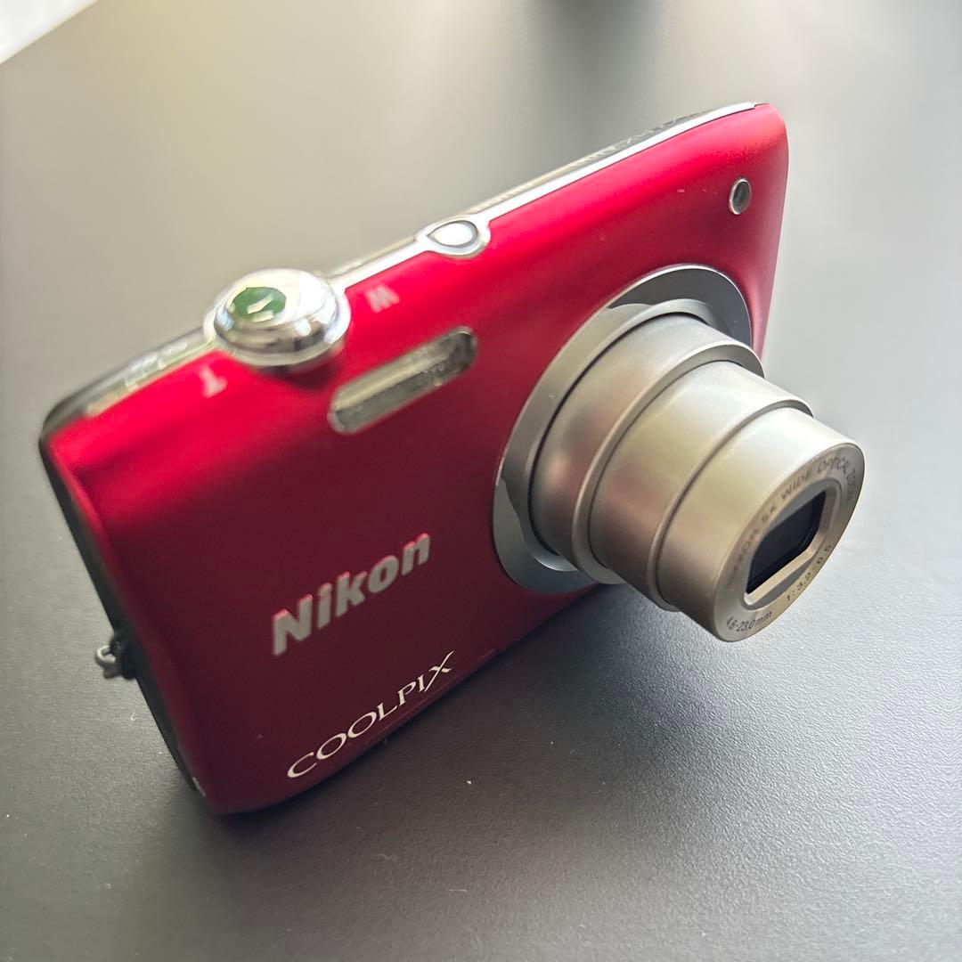 Nikon COOLPIX A100 本体＋ケース・SDカード
