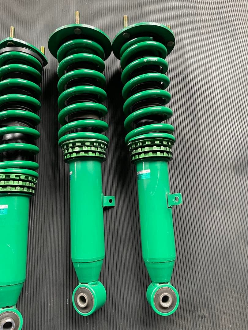 GRS200 AWS210 クラウン　TEIN 車高調