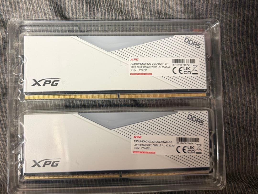 メモリー XPG LANCER RGB 32GBx2 DDR5 6000MT/s