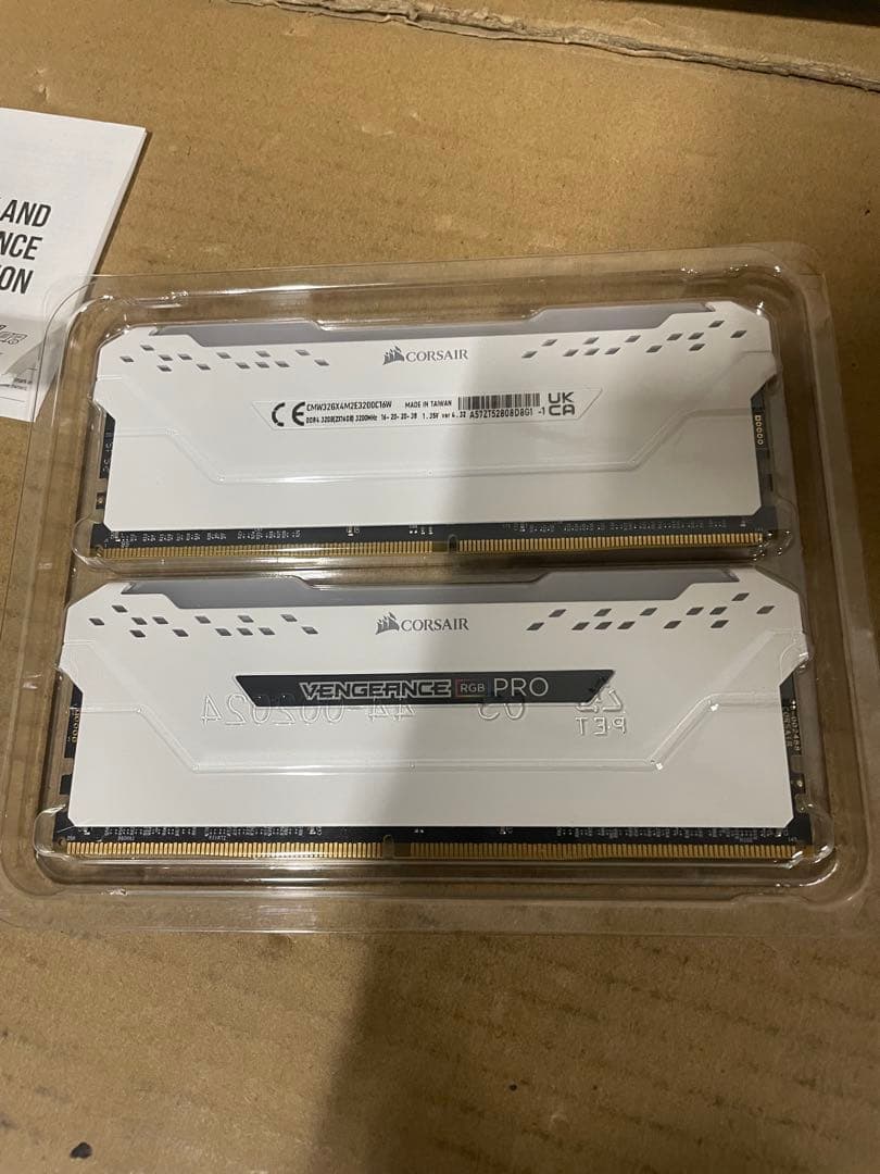 Corsair DDR4-3200MHz デスクトップPC用 32GB ホワイト