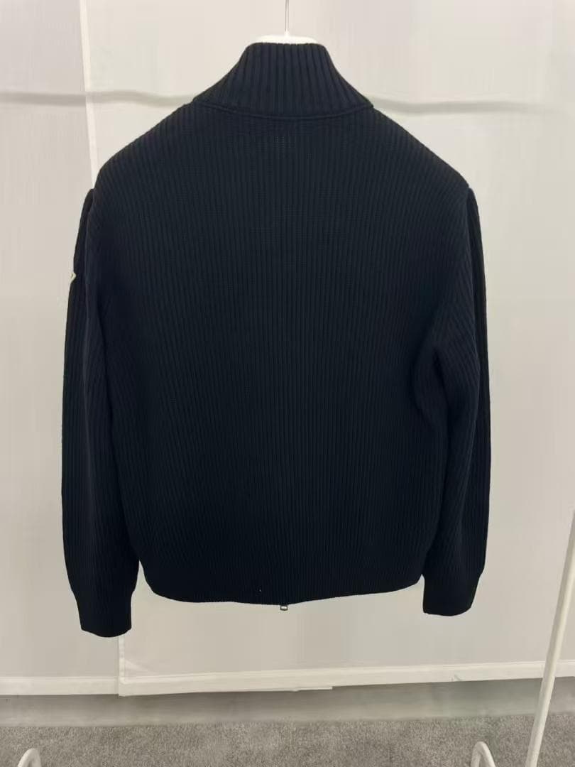 ブラックダウンジャケット~~~