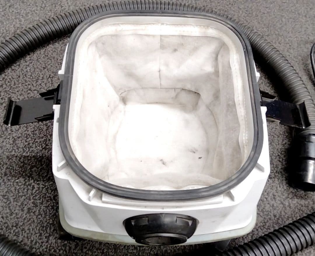 専用【美品】Makita VC860D 乾湿両用　ハイブリッド集じん機