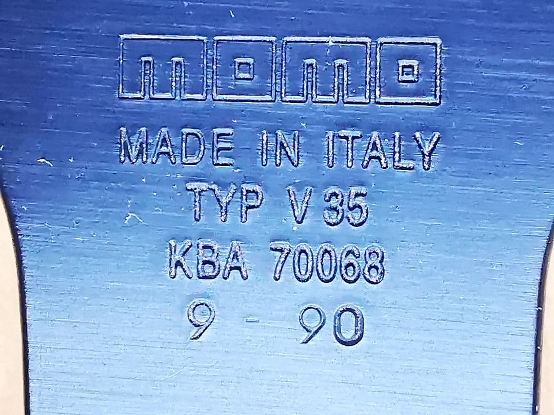 momo 　モモ　ステアリング　V35　S13シルビア