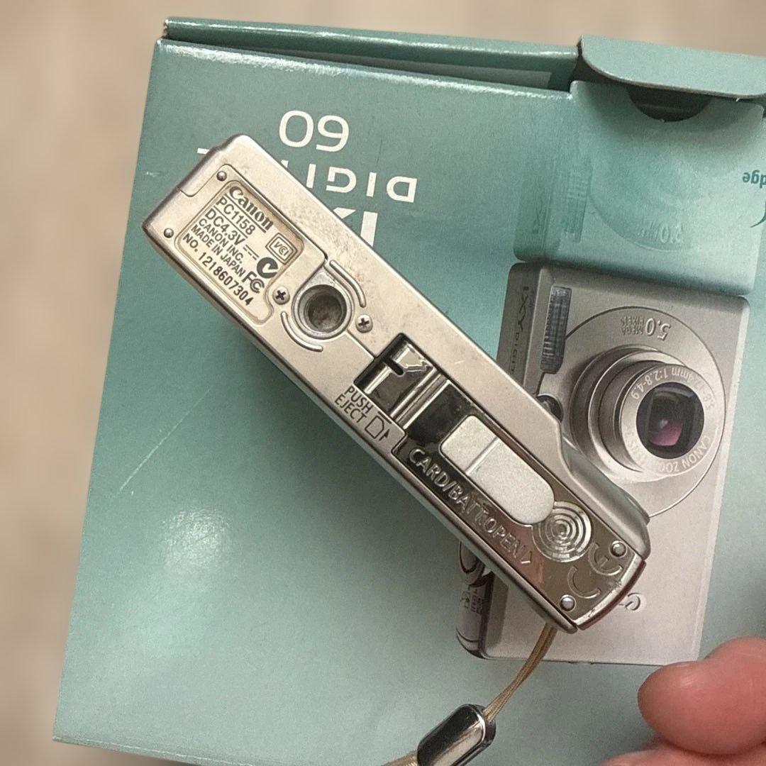 ジャンク品　Canon IXY60