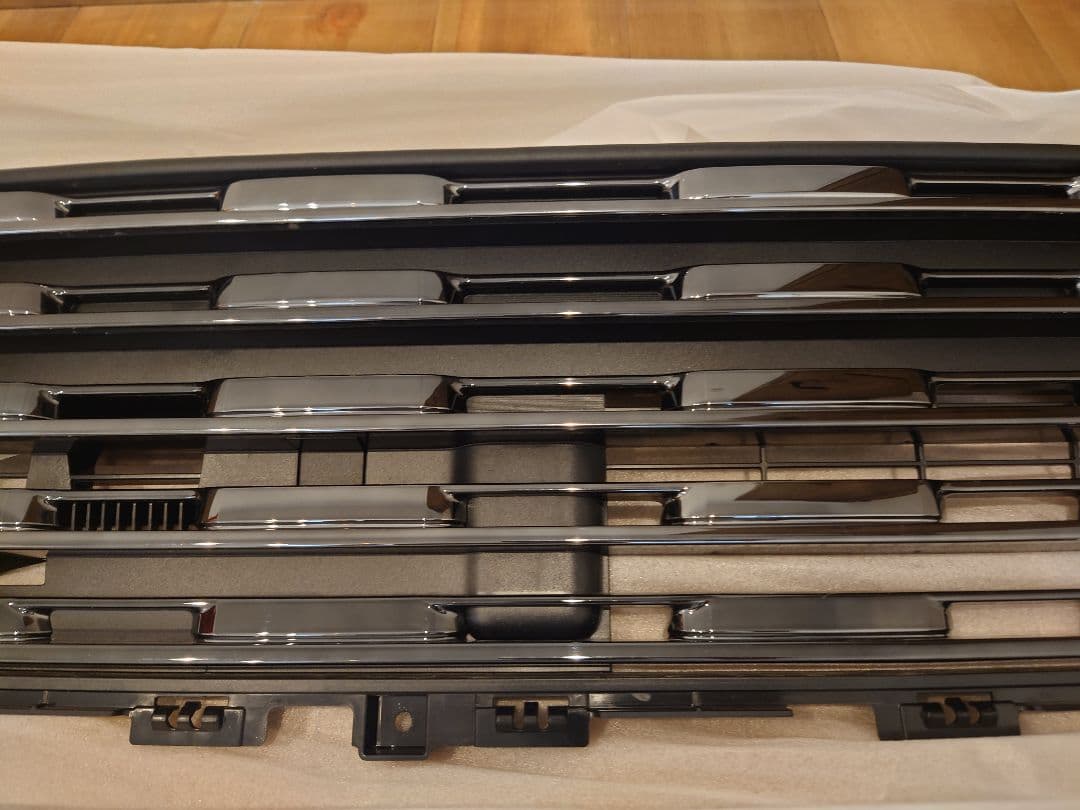 スズキ　スペーシアカスタム　mk53s 純正　フロントグリル　外装