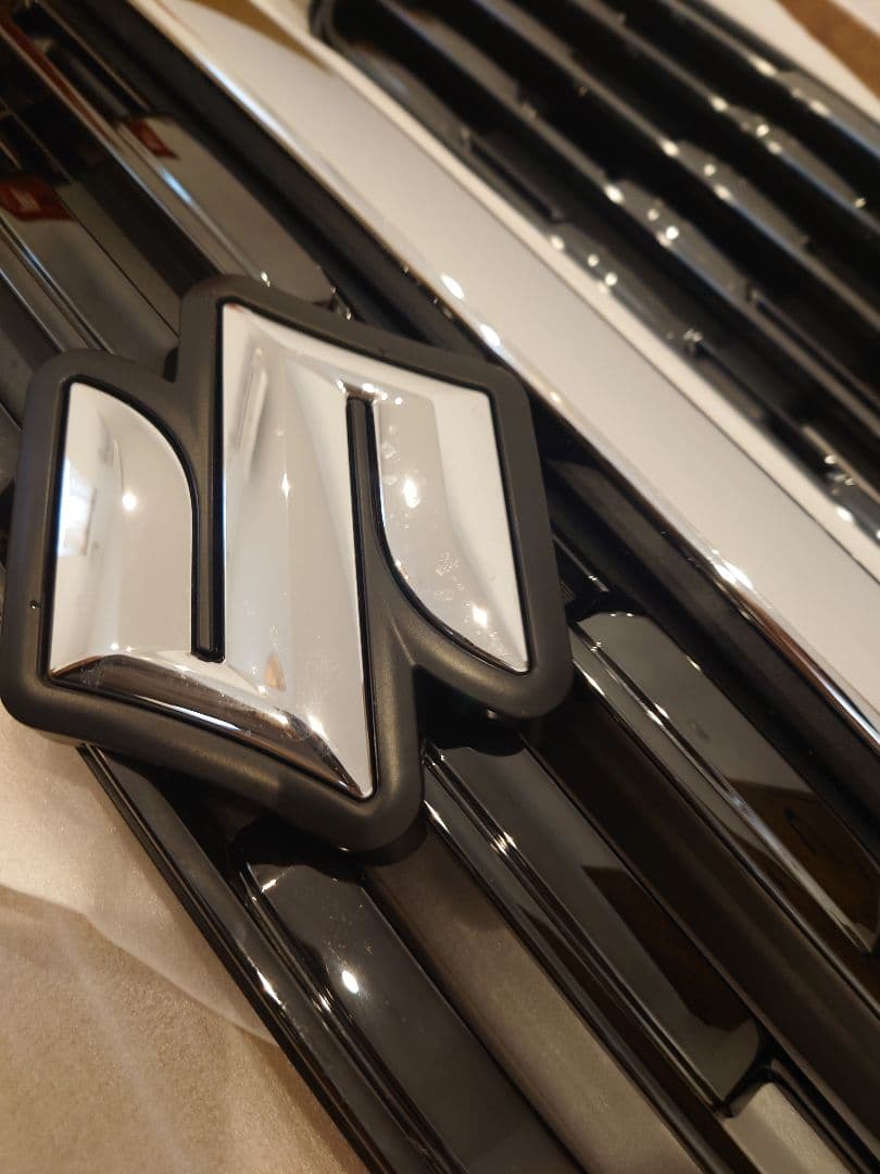 スズキ　スペーシアカスタム　mk53s 純正　フロントグリル　外装