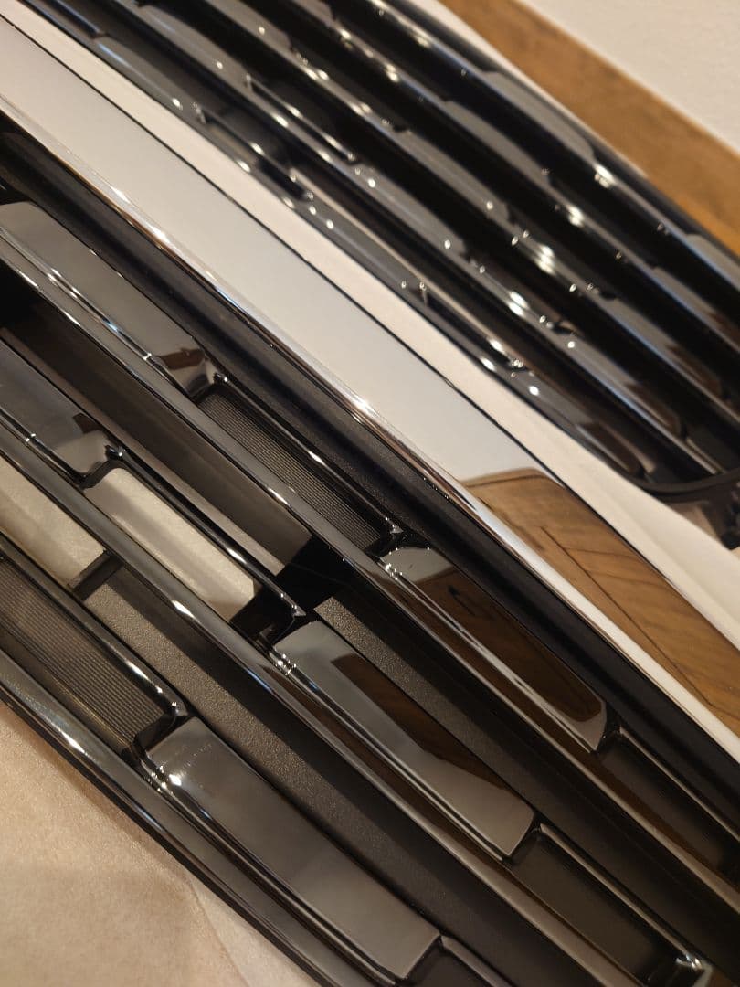 スズキ　スペーシアカスタム　mk53s 純正　フロントグリル　外装