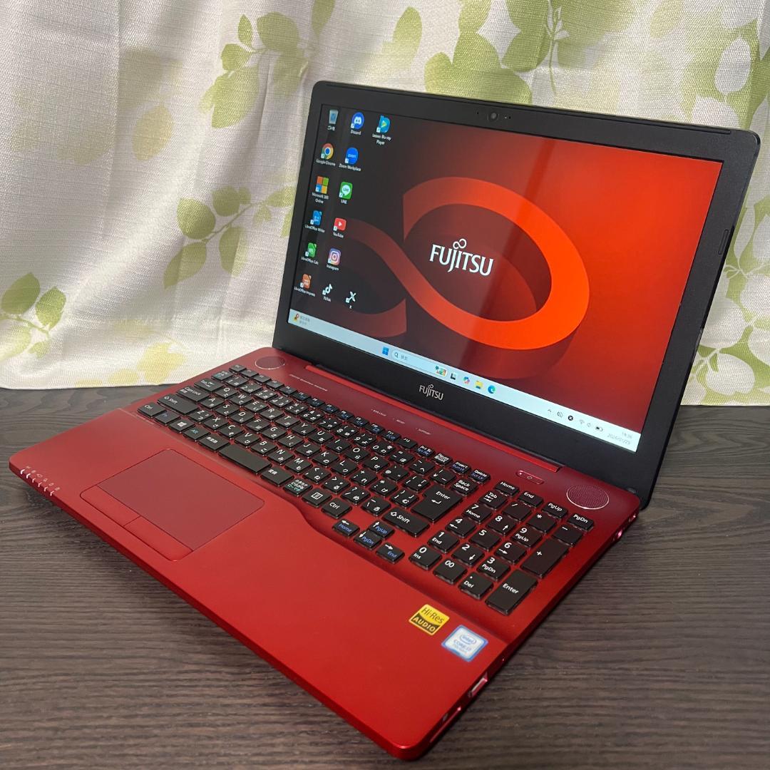 富士通 LIFEBOOK✨SSD256GB☆メモリ8GB☆Core i7☆レッド