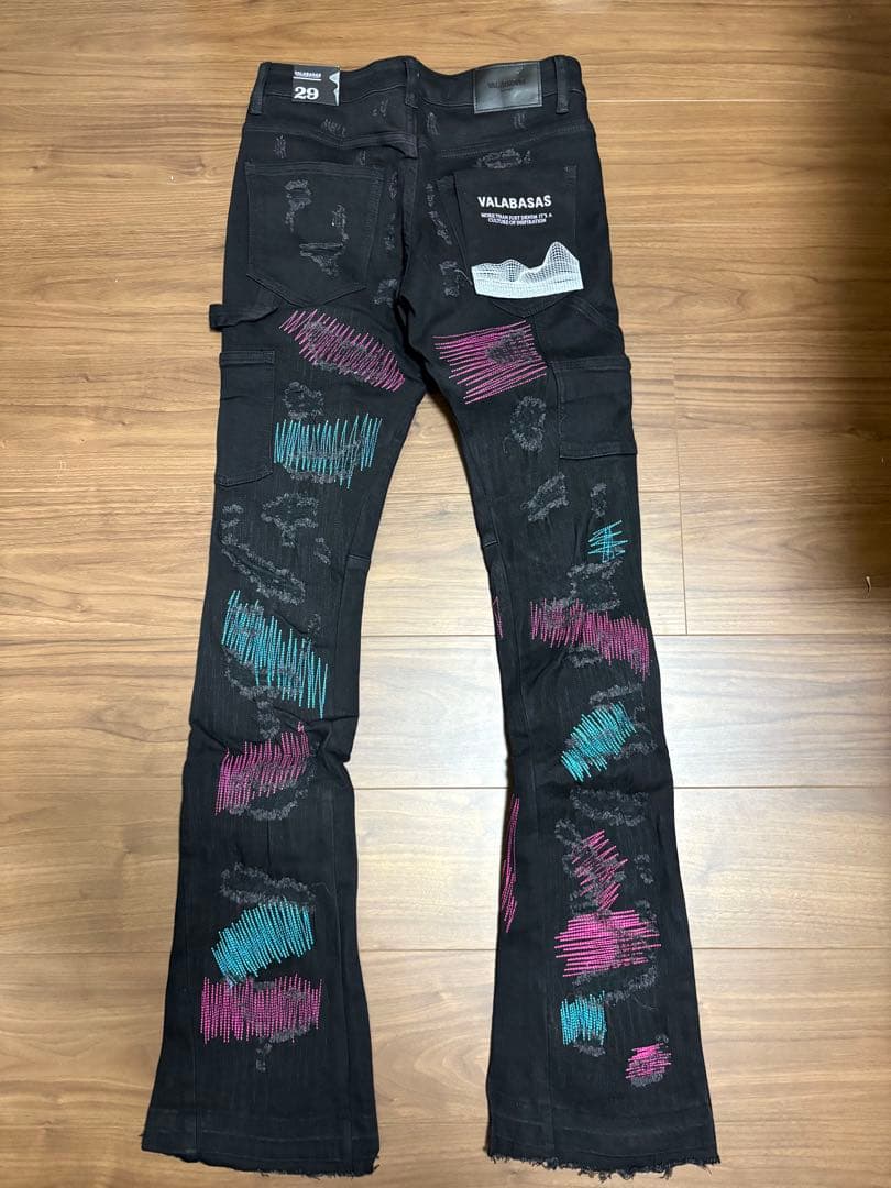 【新品】 VALABASAS スキニーフレア ブラック サイズ29