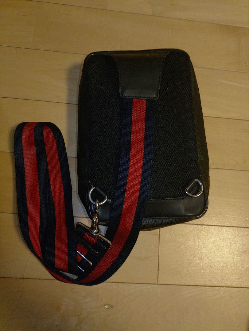 グッチ ショルダーバッグ