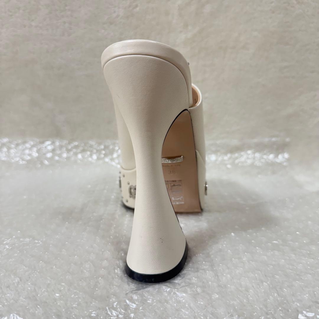 【GUCCI】ロゴ レザーソール スライドサンダル ホワイト 厚底 スタッズ