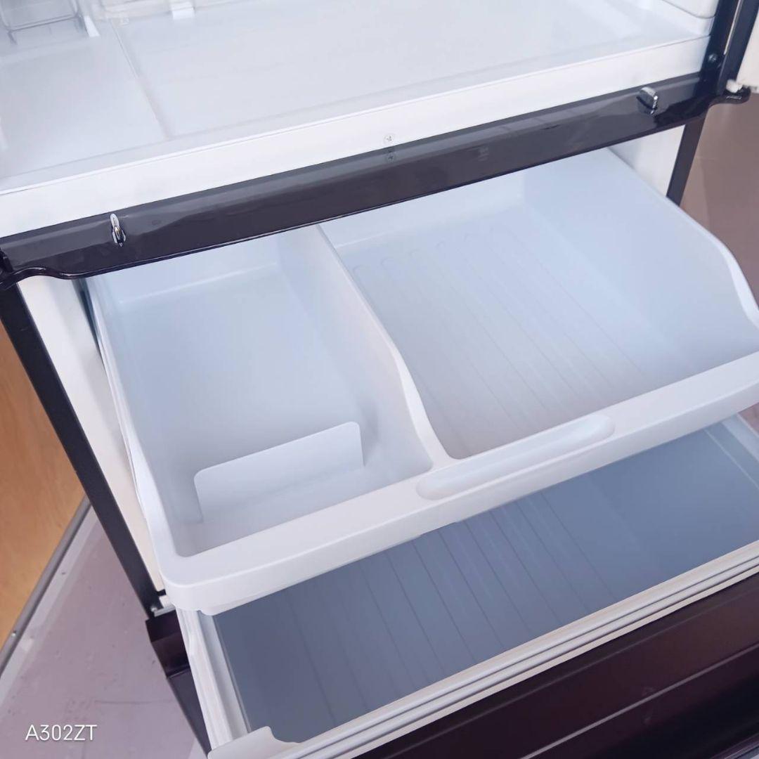 D094 送料設置無料 SHARP　自動製氷機能付き　大型冷蔵庫　350L