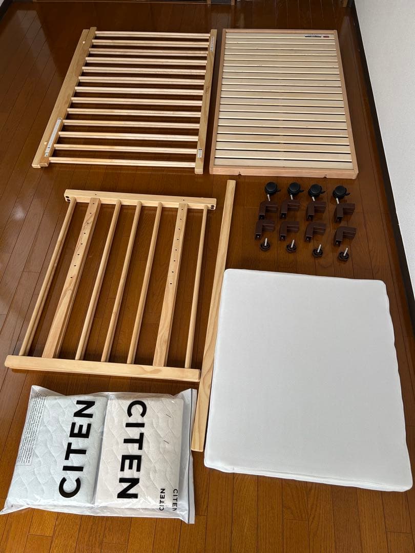 み*ほ様 färska ベッドサイドベッド　木製ベビーベッド マットレス付き