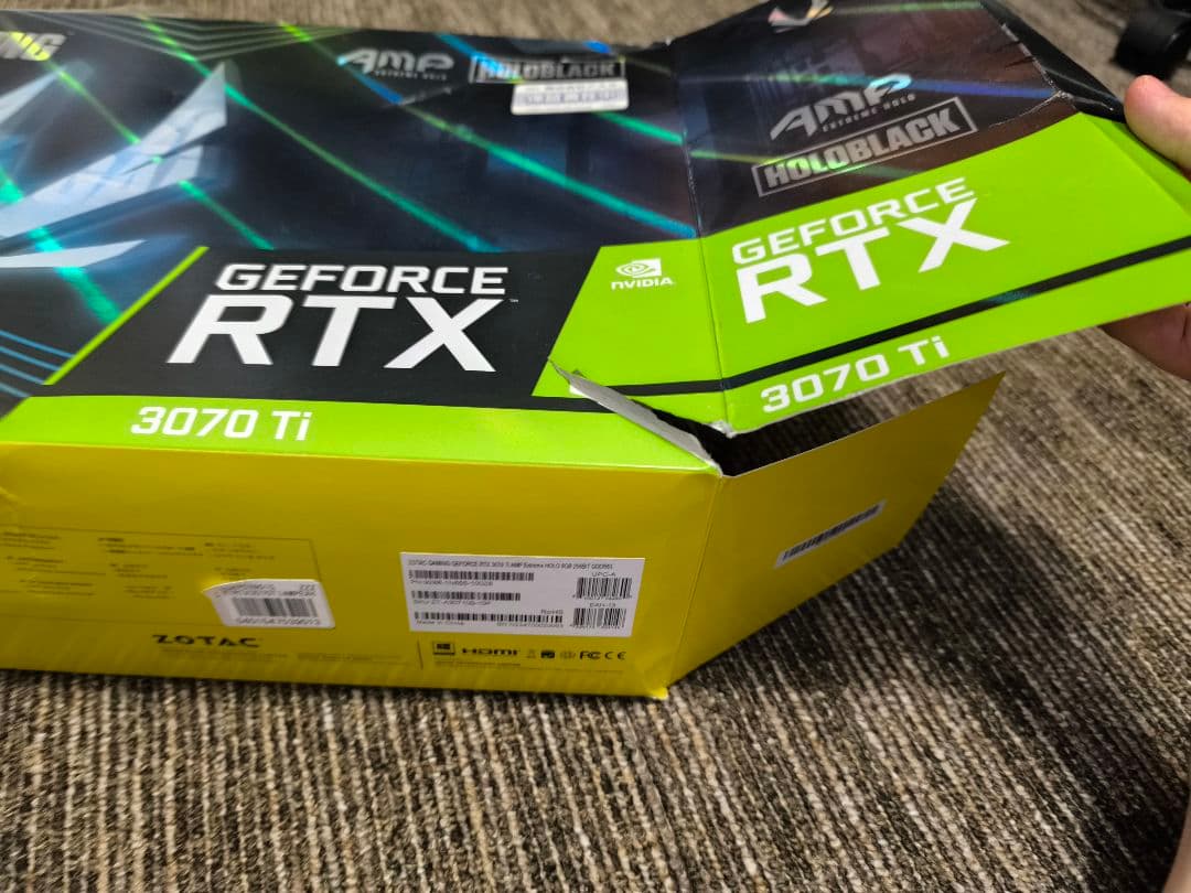 ZOTAC GAMING GeForce RTX 3070 Ti（外箱破れあり）