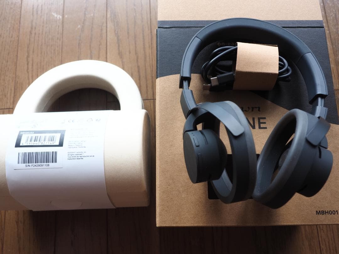 nwm ONE ワイヤレスヘッドホン MBH001